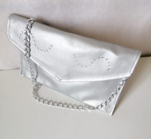 Pochette argentée