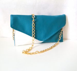 Pochette Bleu canard et Blanche