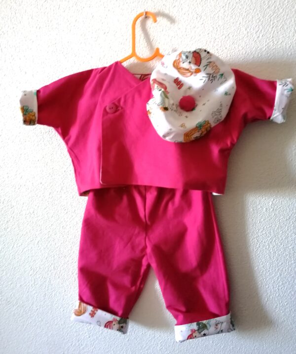 Ensemble bébé réversible + casquette 3 mois – Image 4
